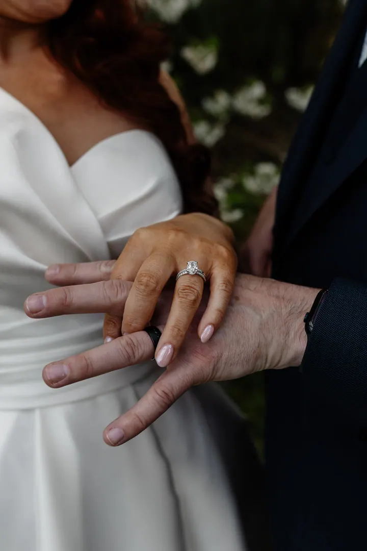 Laura&rsquo;s engagement and wedding rings